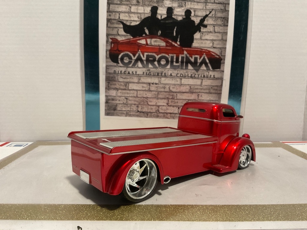 1:24 JADA 1947 FORD COE RED ON BLACK image