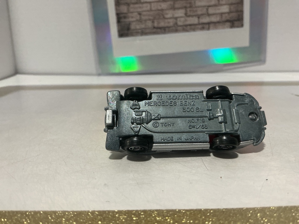 1/63 TOMICA MERCEDES BENZ 300 SL NO. F19 image
