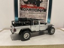 1:24 JADA JEEP GLADIATOR SILVER ON BLACK image