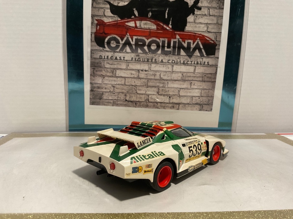 1:24 TAMIYA LANCIA STRATOS TURBO ALITALIA #539 MOTORIZED KIT CAR *NO MIRRORS* image