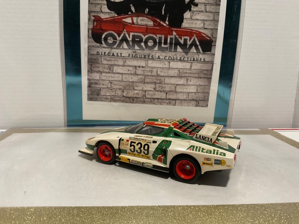 1:24 TAMIYA LANCIA STRATOS TURBO ALITALIA #539 MOTORIZED KIT CAR *NO MIRRORS* image