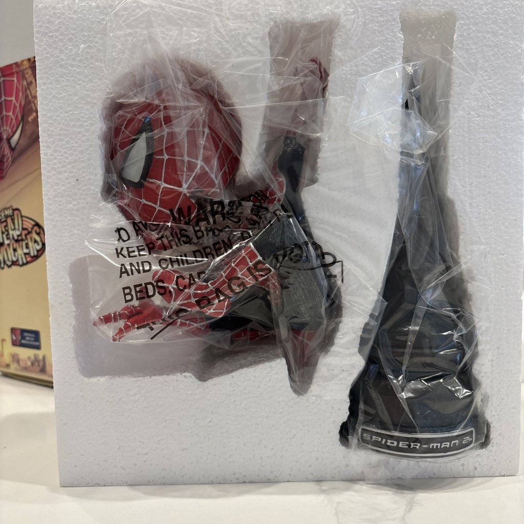 SPIDERMAN 2 NECA EXTREME HEAD KNOCKERS BOBBLEHEAD image