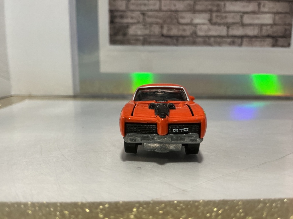 1/64 SCALE JOHNNY LIGHTNING - ‘69 PONTIAC JUDGE GTO image