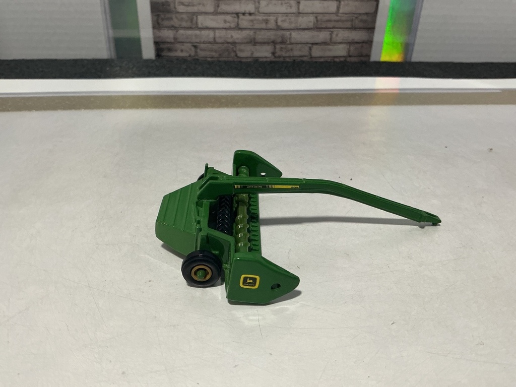 1:64 JOHN DEERE 1600 CONDITIONAL MOWER [NO BOX] image