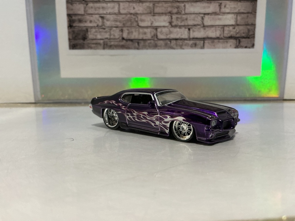 1/64 SCALE JADA TOYS - 1971 PONTIAC GTO image