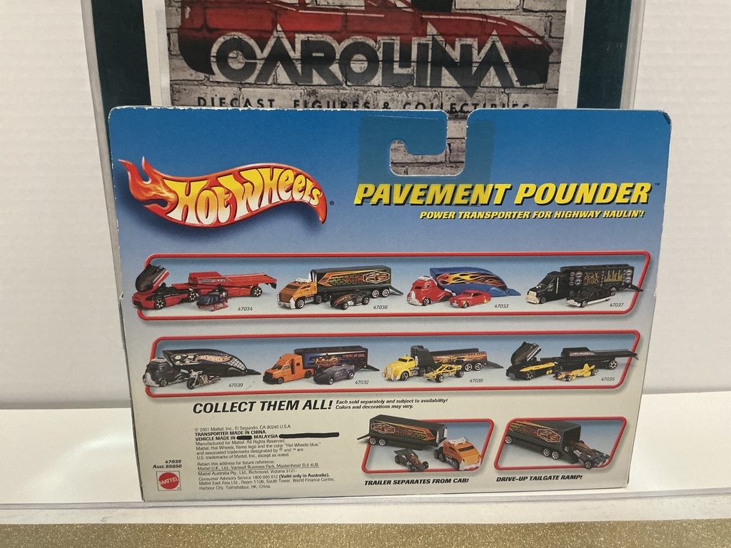 1/64 HOTWHEELS PAVEMENT POUNDER W/ MOTORCYCLE image