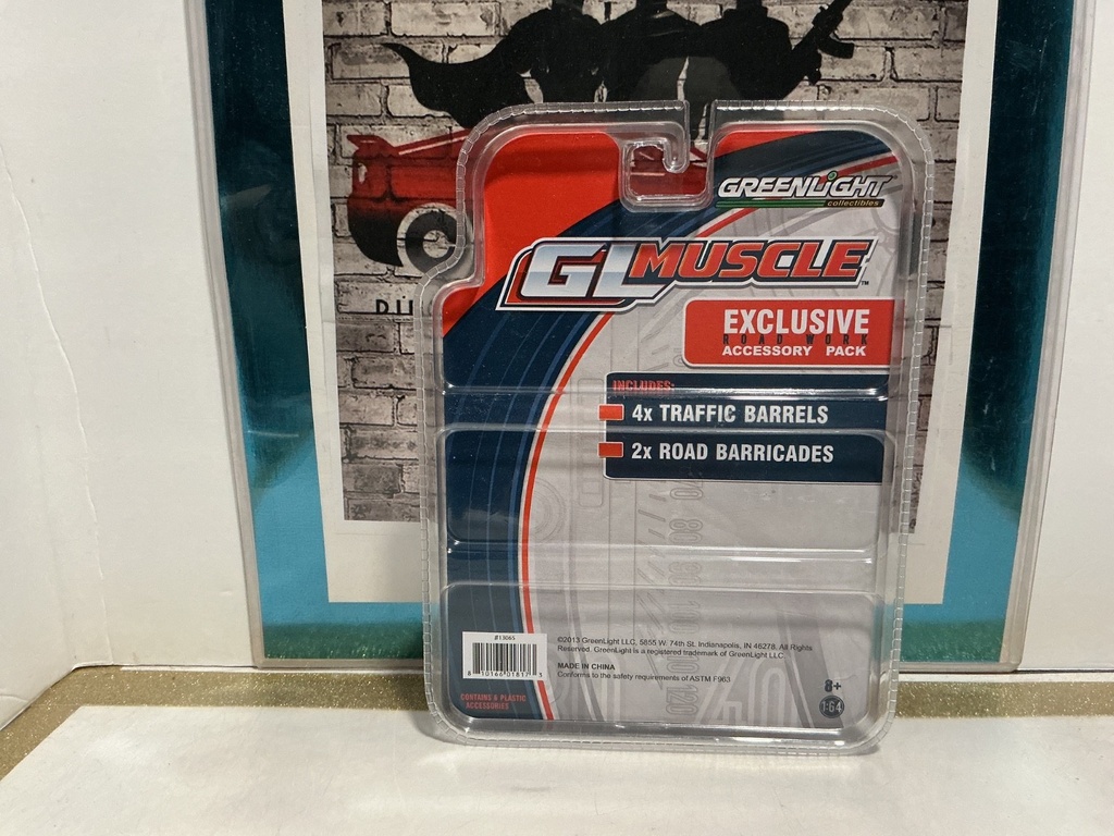 1/64 SCALE - GREENLIGHT - GLMUSCLE ROAD WORK ACCESSORY PACK image