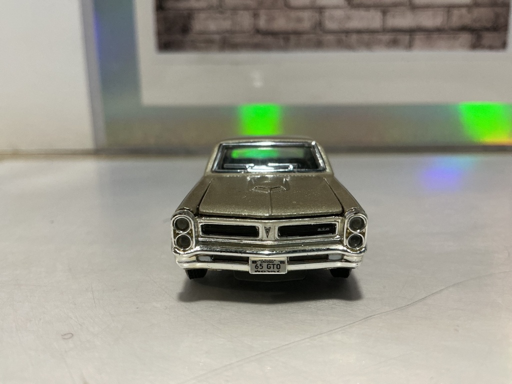 1/64 SCALE ERTL ‘65 PONTIAC GTO  [LOOSE] image