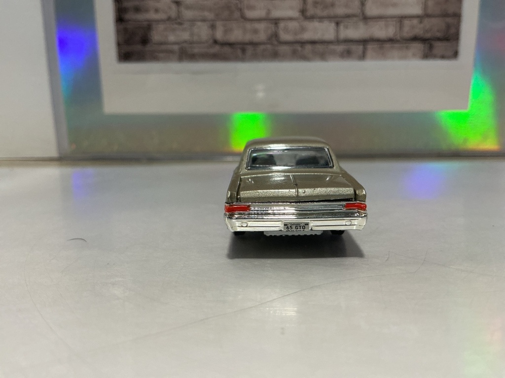 1/64 SCALE ERTL ‘65 PONTIAC GTO  [LOOSE] image