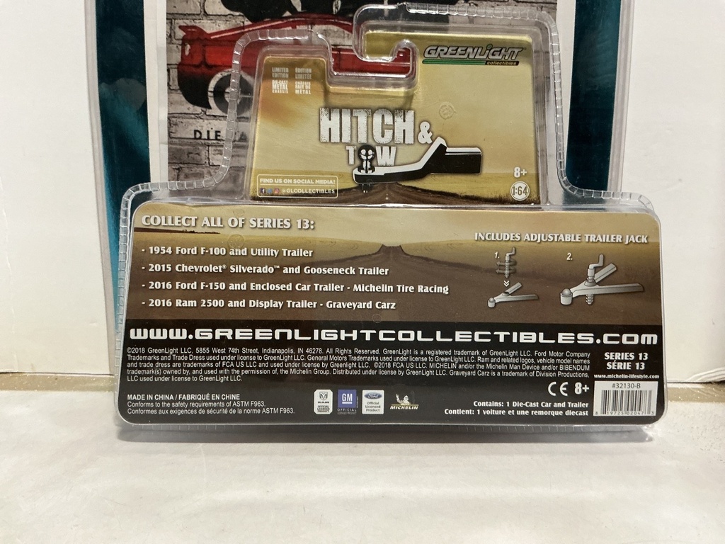 1/64 SCALE GREENLIGHT YELLOW 2015 CHEVROLET SILVERADO & GOOSENECK TRAILER image