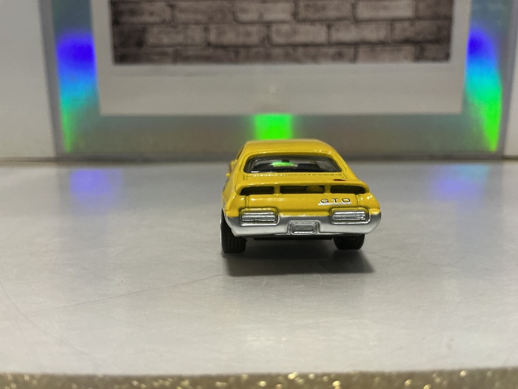1/64 SCALE MOTORMAX - 1969 PONTIAC GTO JUDGE image