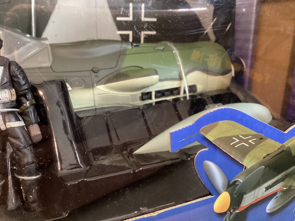 Ultimate Soldier 1/18 German Focke Wulf FW190D-9 Rare image