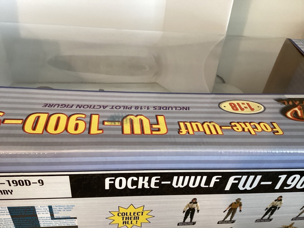 Ultimate Soldier 1/18 German Focke Wulf FW190D-9 Rare image
