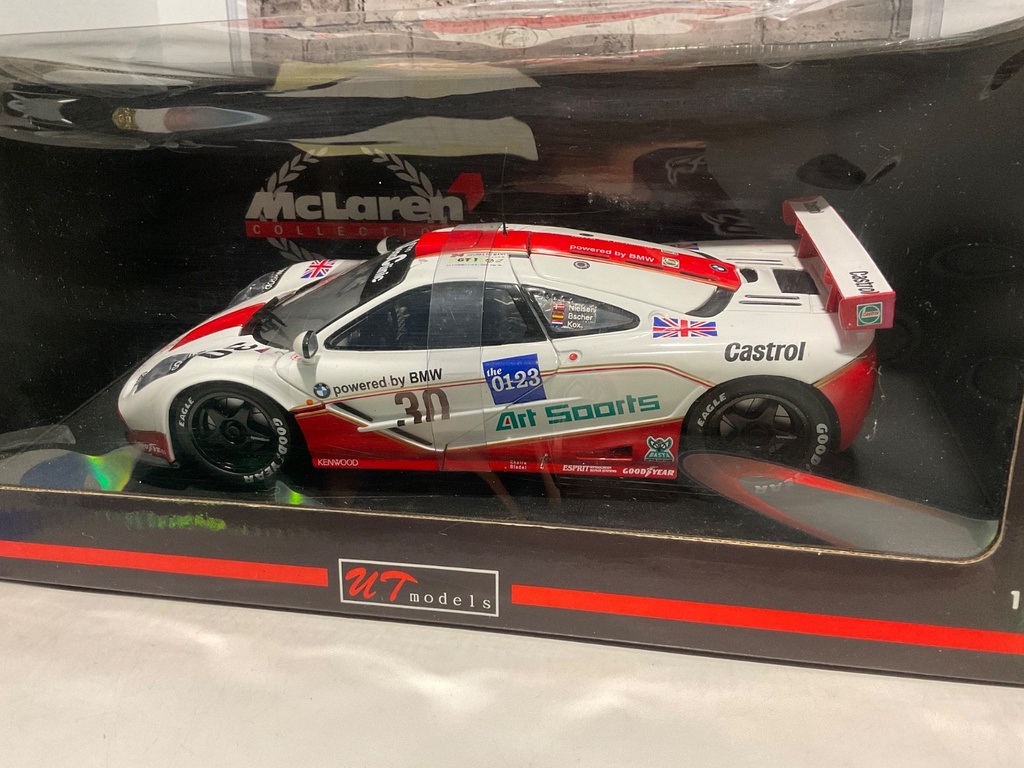 1:18 UT MODELS MCLAREN F1 GTR WEST COMPETMON 96 NO 30  BOX  DAMAGED image
