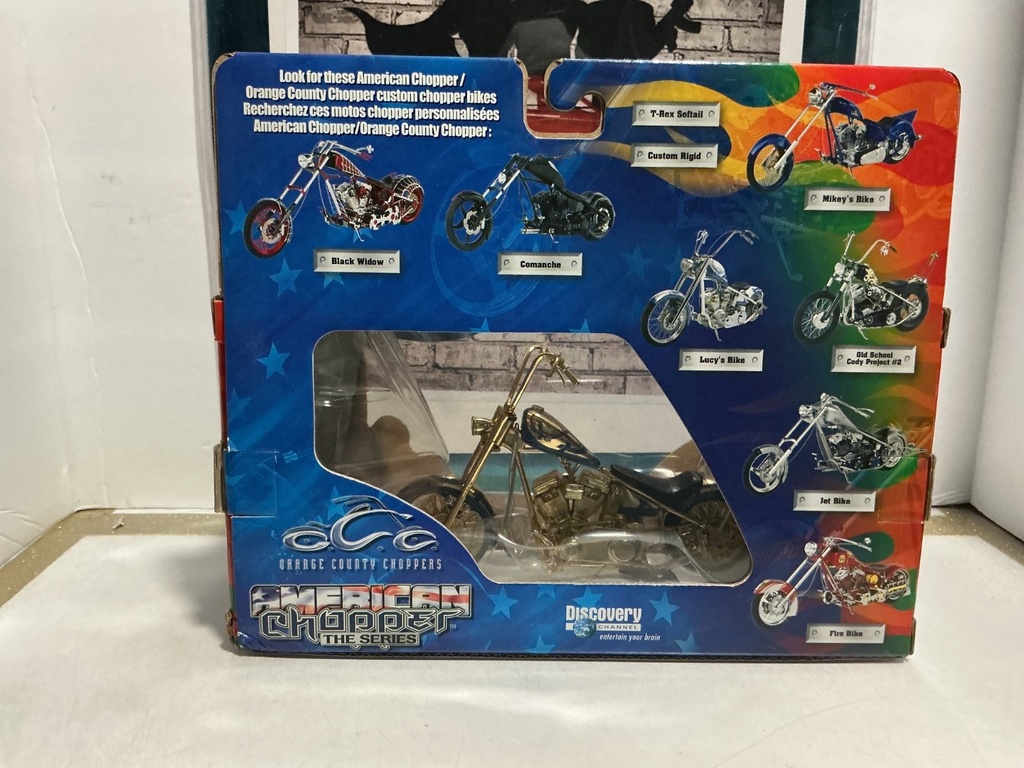 1/18 SCALE O.C.C. CHOPPERS - LUCY’S BIKE [GOLDEN/BLUE] LIMITED EDITION image