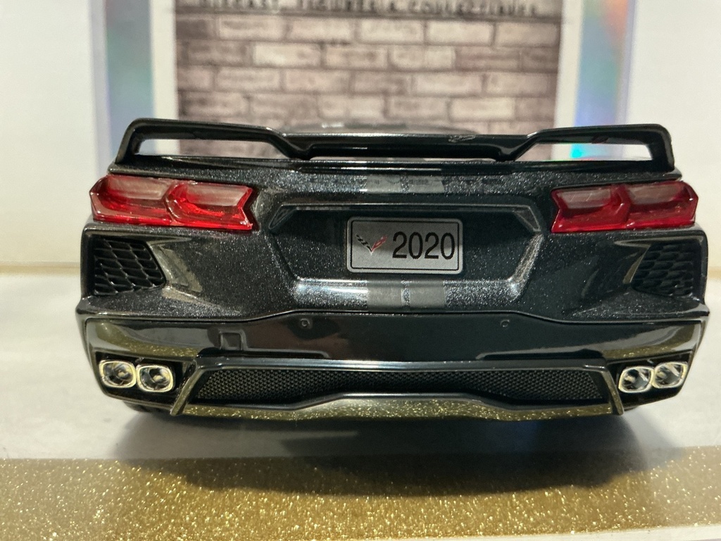 1:18 MAISTO 2020 CORVETTE GRAY/ON BLACK image