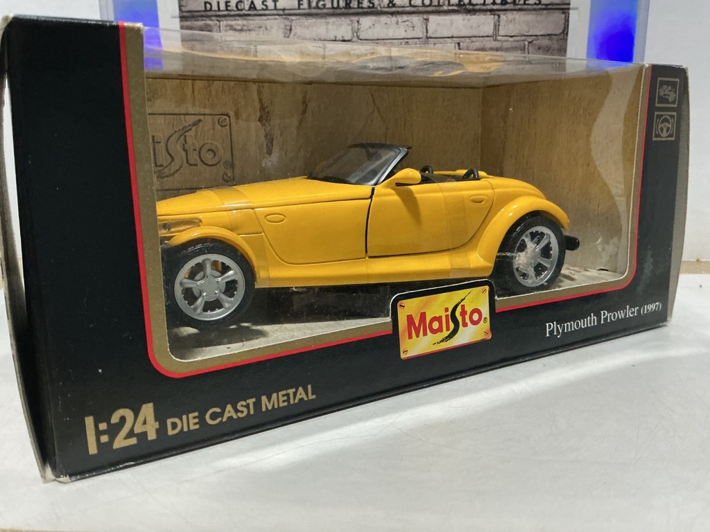 1:24 MAISTO 1997 PLYMOUTH PROWLER image