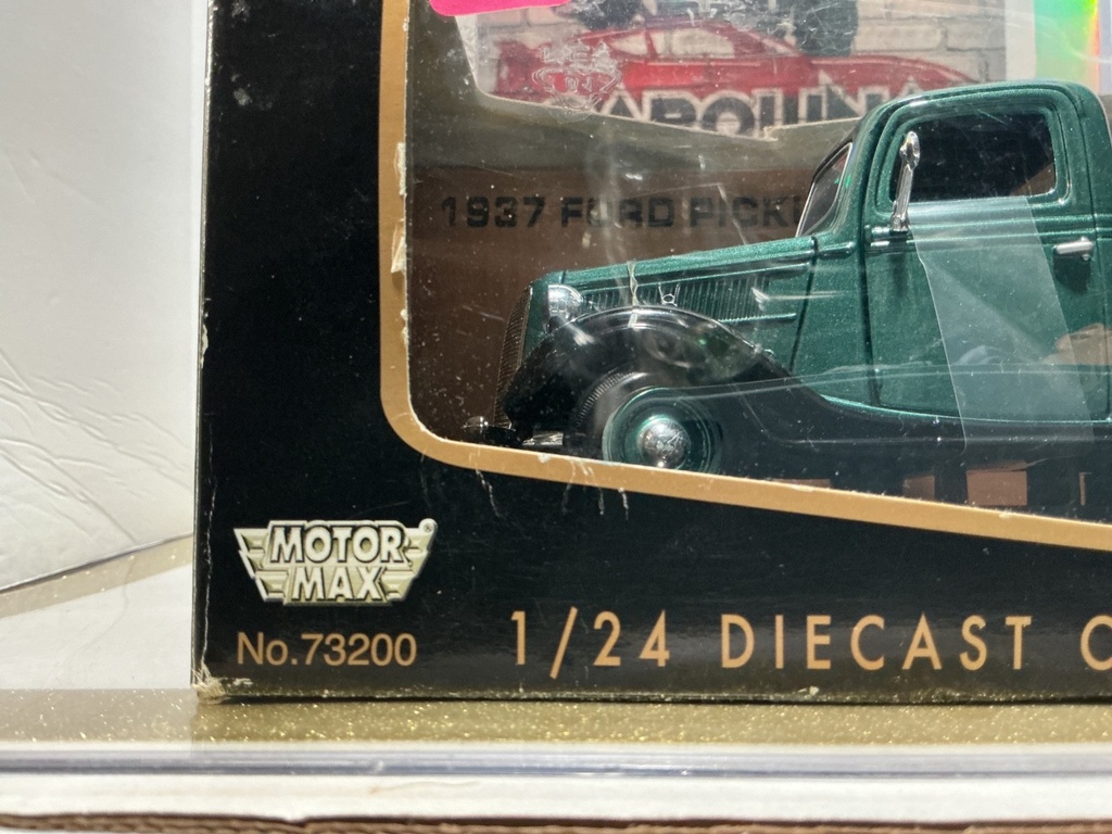 MOTORMAX - [DAMAGED BOX]  1937 FORD PICKUP 1/24 SCALE image
