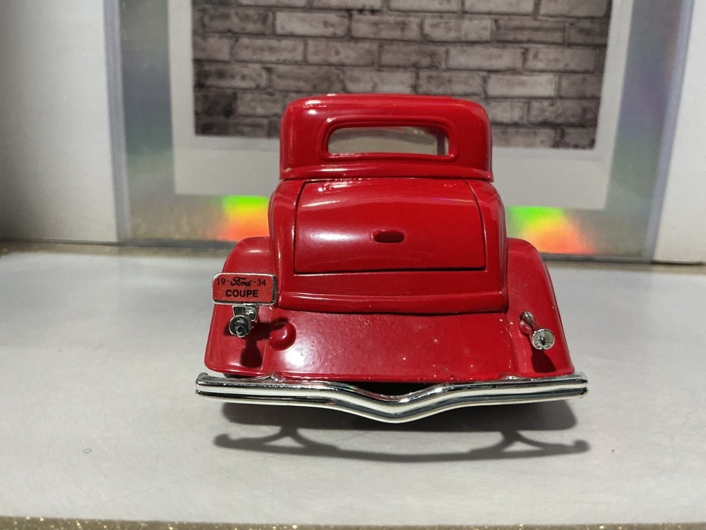 1/24 [UNKNOWN BRAND] - 1934 RED FORD COUPE image