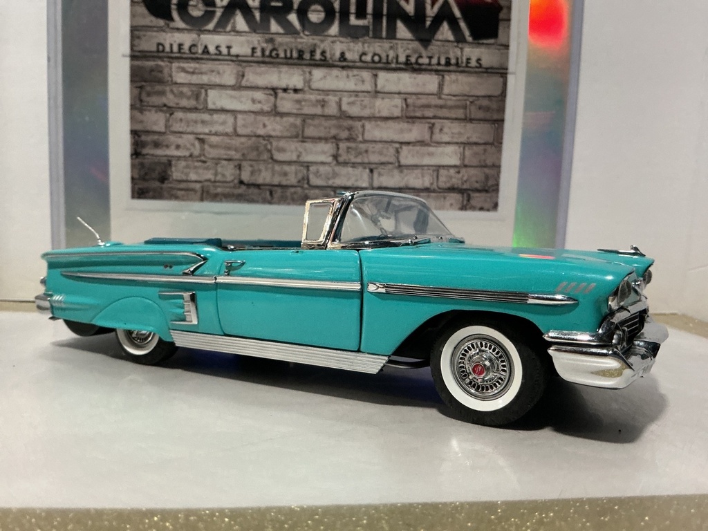 1/24 DANBURY MINT - 1958 CHEVROLET IMPALA [MISSING MIRROR/PIECES/MILD RASHING] image