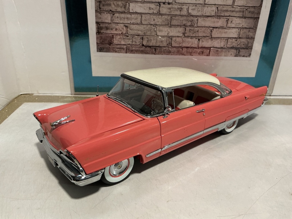 1/24 DANBURY MINT [PINK] 1956 LINCOLN PREMIERE COUPE image