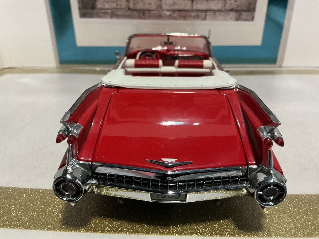 1/24 DANBURY MINT 1959 CADILLAC SERIES 62 image