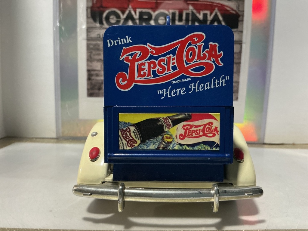 1/24 GOLDEN WHEEL - 1940 FORD PEPSI-COLA image