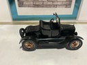 1/24 DANBURY MINT BLACK 1925 FORD MODEL T RUNABOUT image