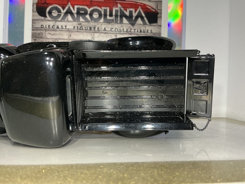 1/24 FRANKLIN MINT - 1940 FORD PICKUP [TRUCKBED COVERED IN RASHES/PAINT ISSUES] image