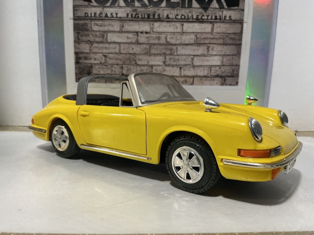 1/24 SCHUCO - PORSCHE TARGA 911S 160PS image