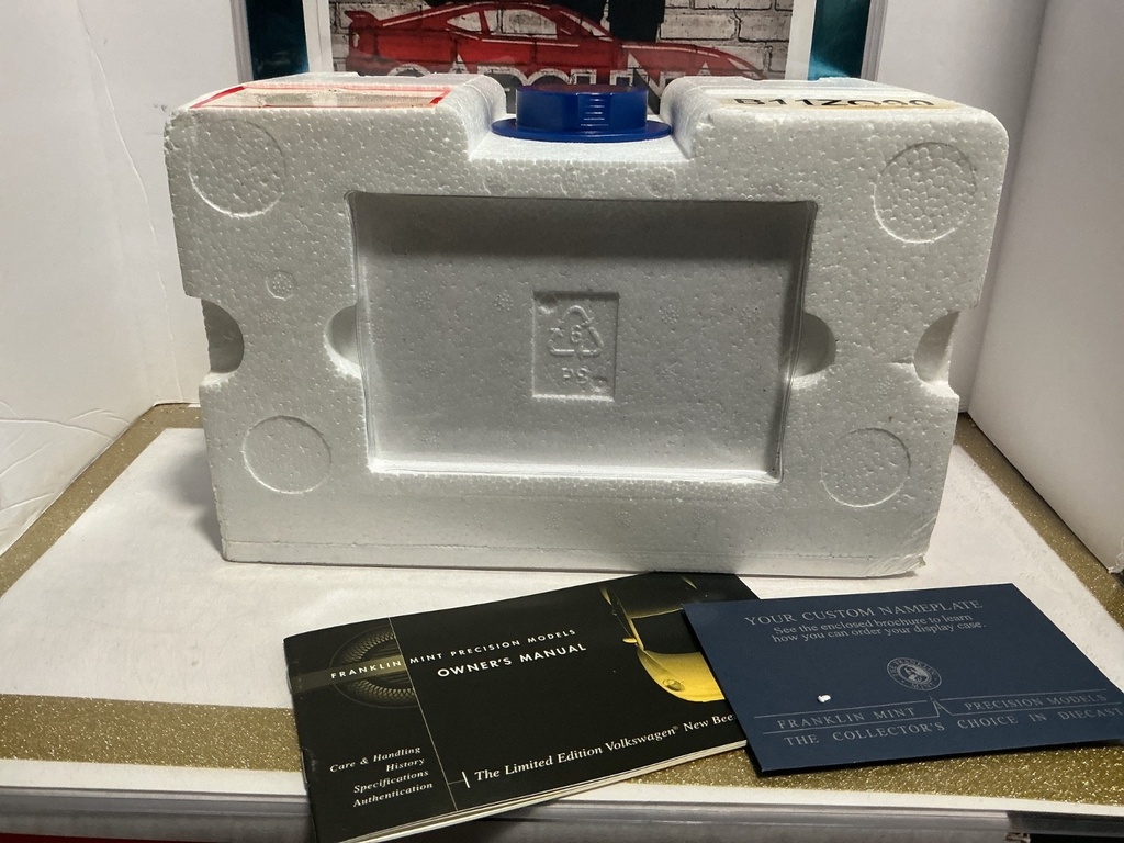 1:24 FRANKLIN MINT - 2000 VOLKSWAGEN BEETLE image