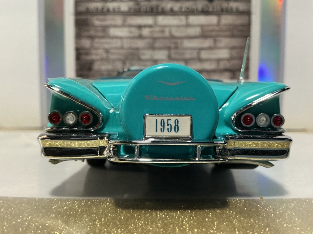 1:24 DANBURY MINT - 1958 CHEVROLET IMPALA #2 image