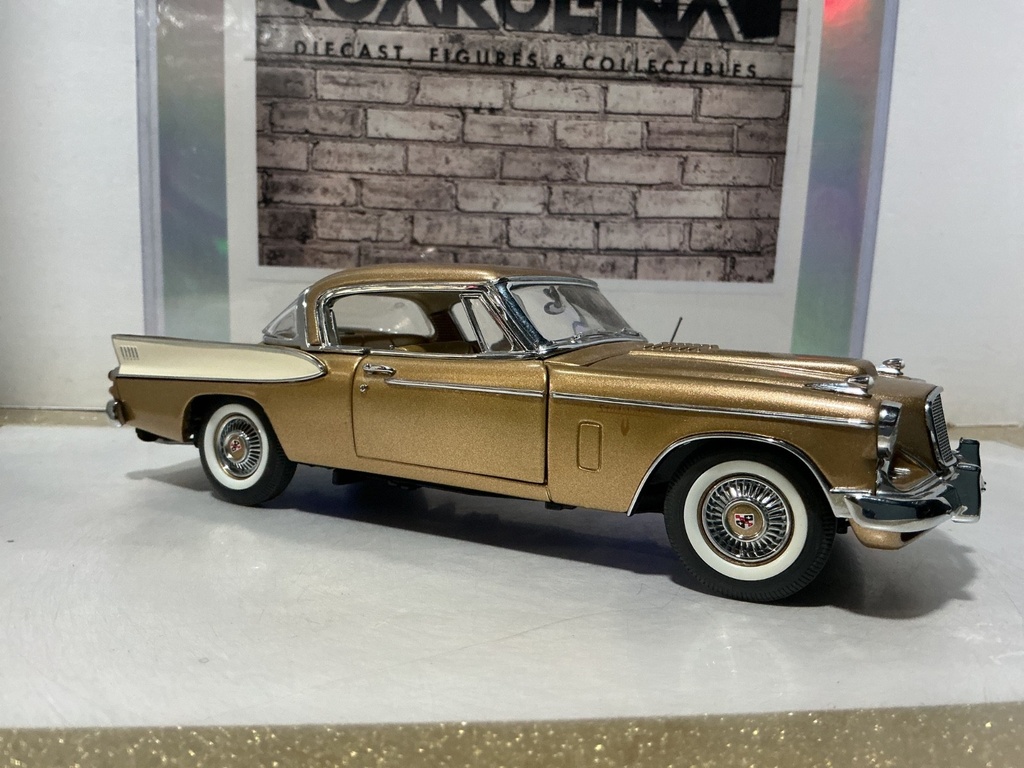1/24 DANBURY MINT 1957 STUDEBAKER GOLDEN HAWK image