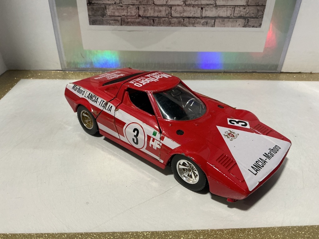 1/24 BBURAGO - LANCIA-MARLBORO [LANCIA STRATOS] #3 (PAINT ISSUES] image