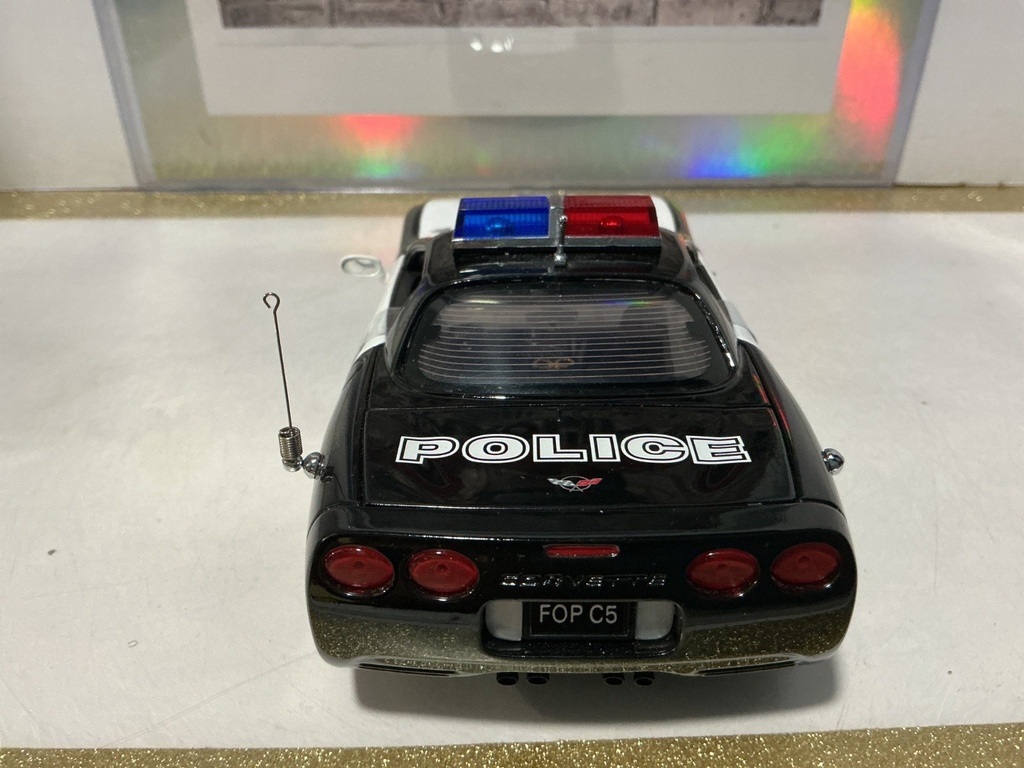 1/24 FRANKLIN MINT - Fraternal Order of Police - CORVETTE [MISSING SIDE MIRROR] image