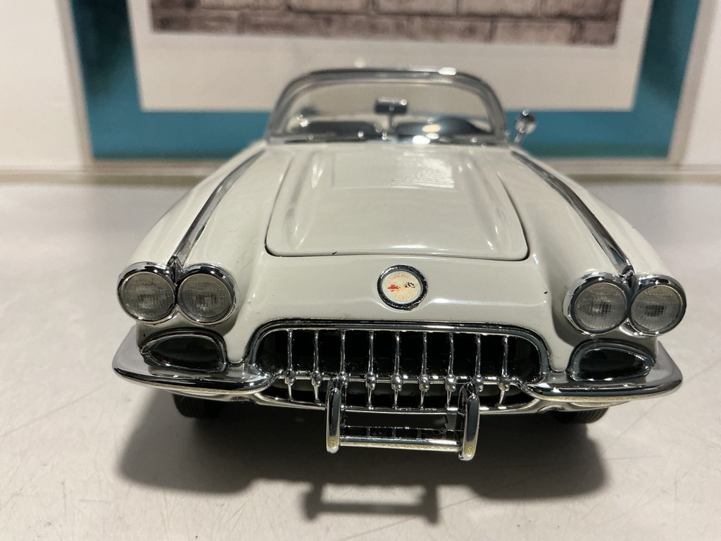 1/24 FRANKLIN MINT - LIMITED EDITION 1958 WHITE CORVETTE image