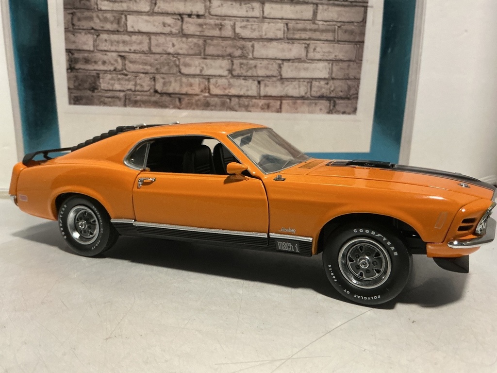 1/24 FRANKLIN MINT - 1970 MUSTANG [ORANGE/BLACK] image