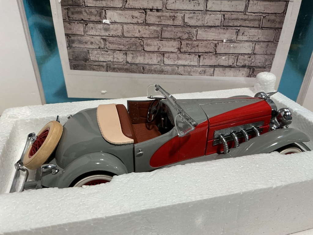 1/24 FRANKLIN MINT - 1935 DUESENBERG SSJ [AGING/PAINT ISSUES] image