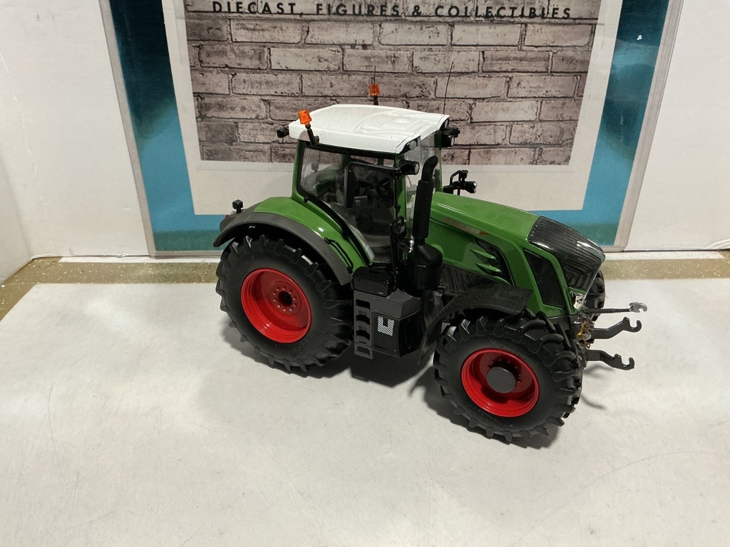 1:32 WIKING FENDT 828 VARIO image