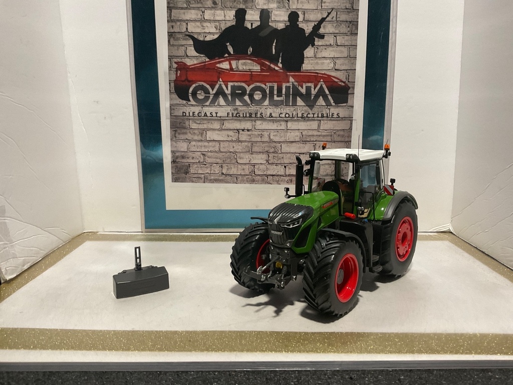 1:32 WIKING FENDT 942 VARIO image