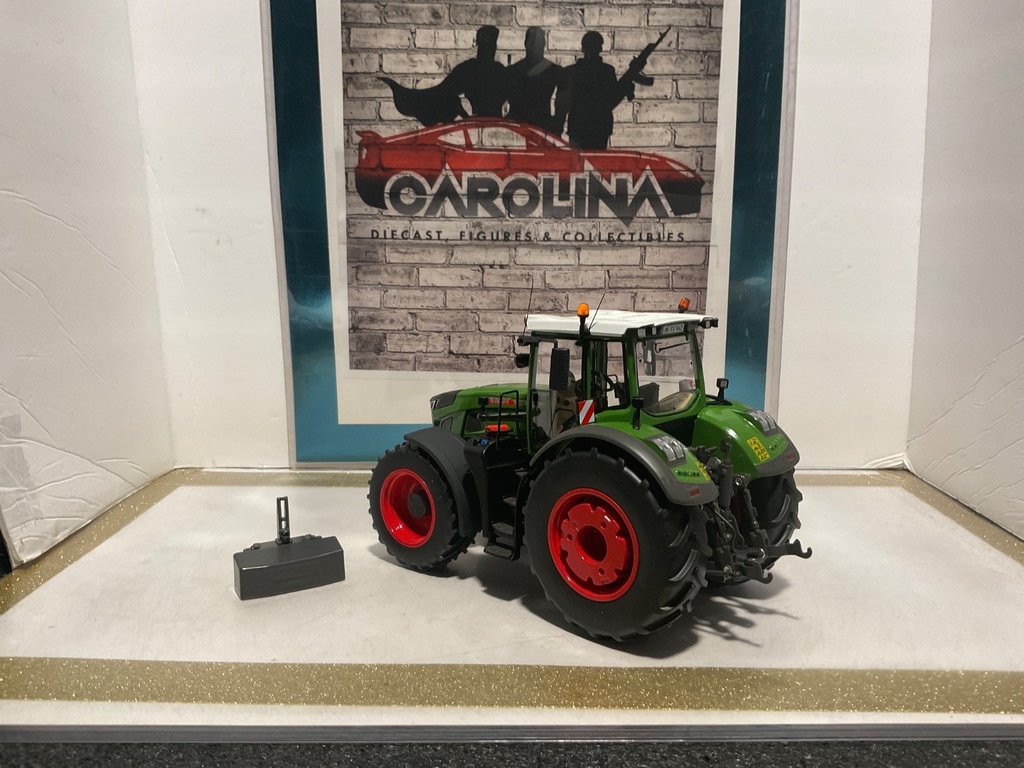 1:32 WIKING FENDT 942 VARIO image