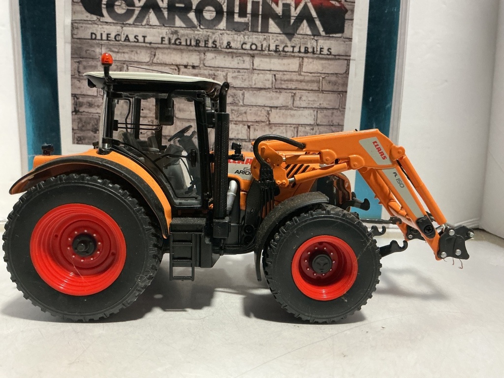1/32 WIKING CLAAS 640 ARION + FL 120 LOADER image