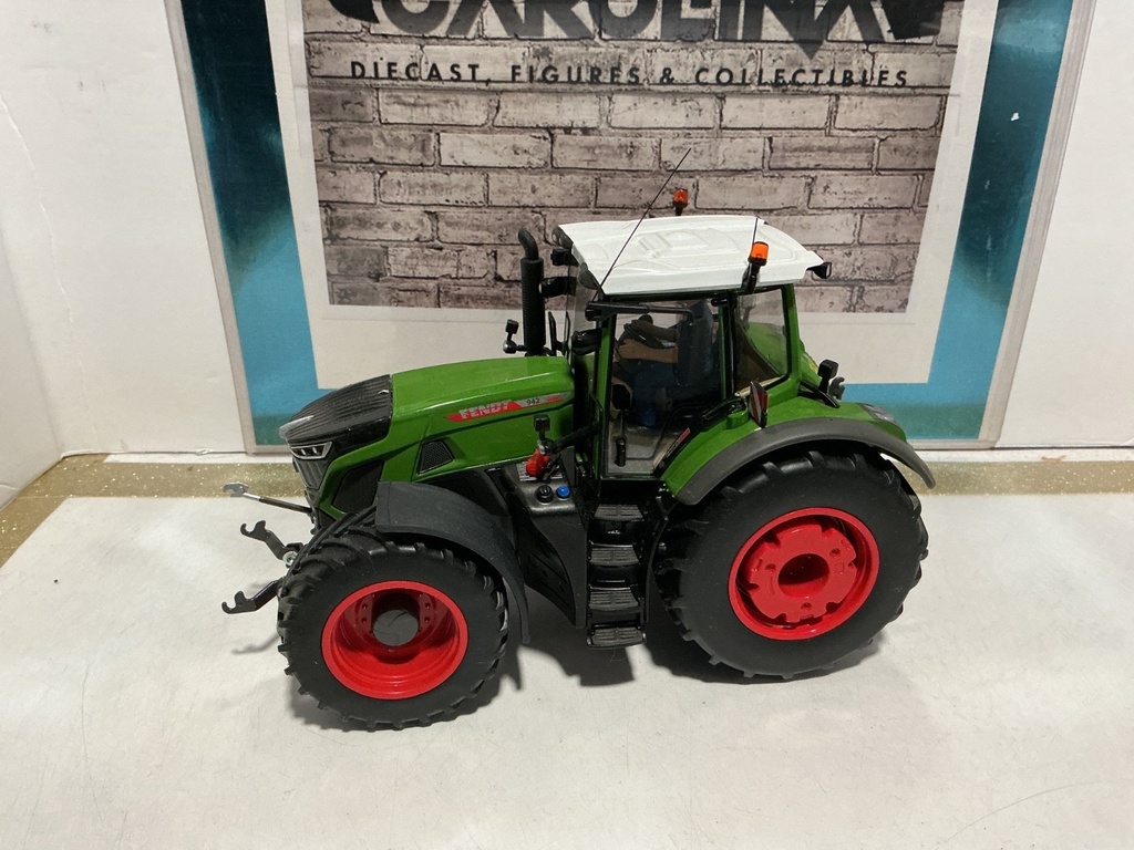 1:32 WIKING FENDT 942 VARIO image