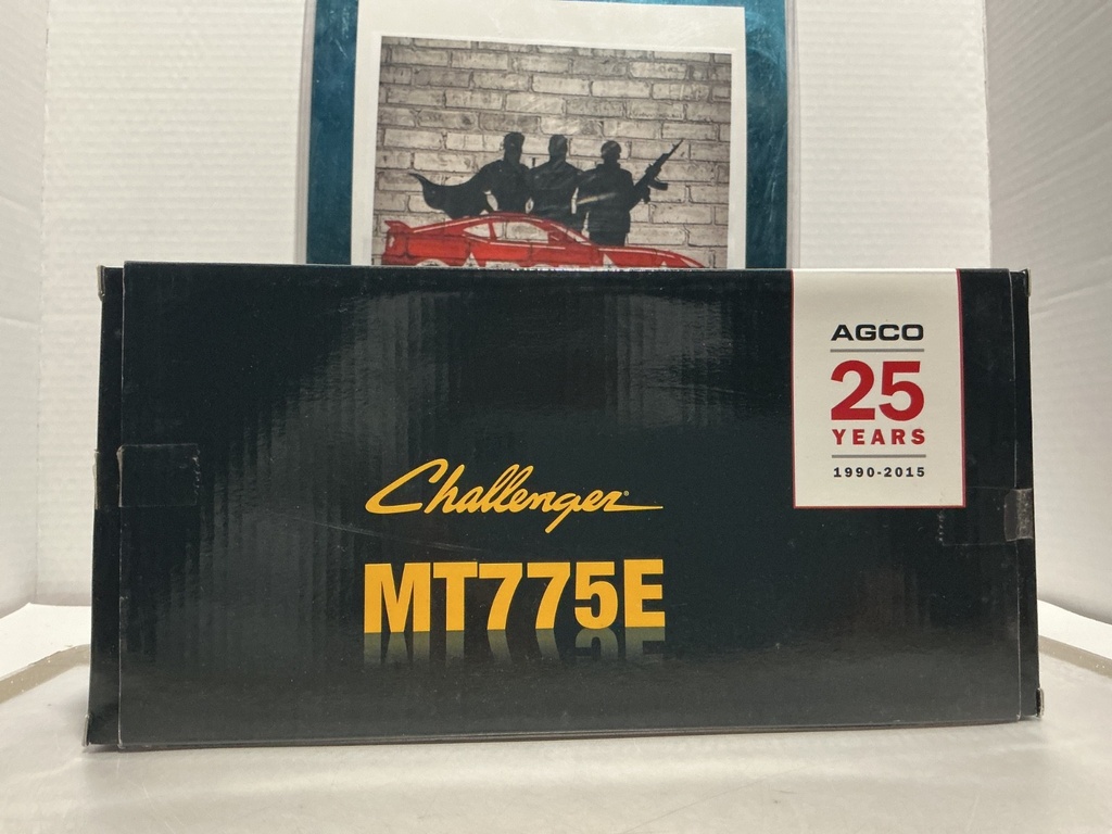 1/32 CHALLENGER MT775E 25th ANNIVERSARY AGCO image