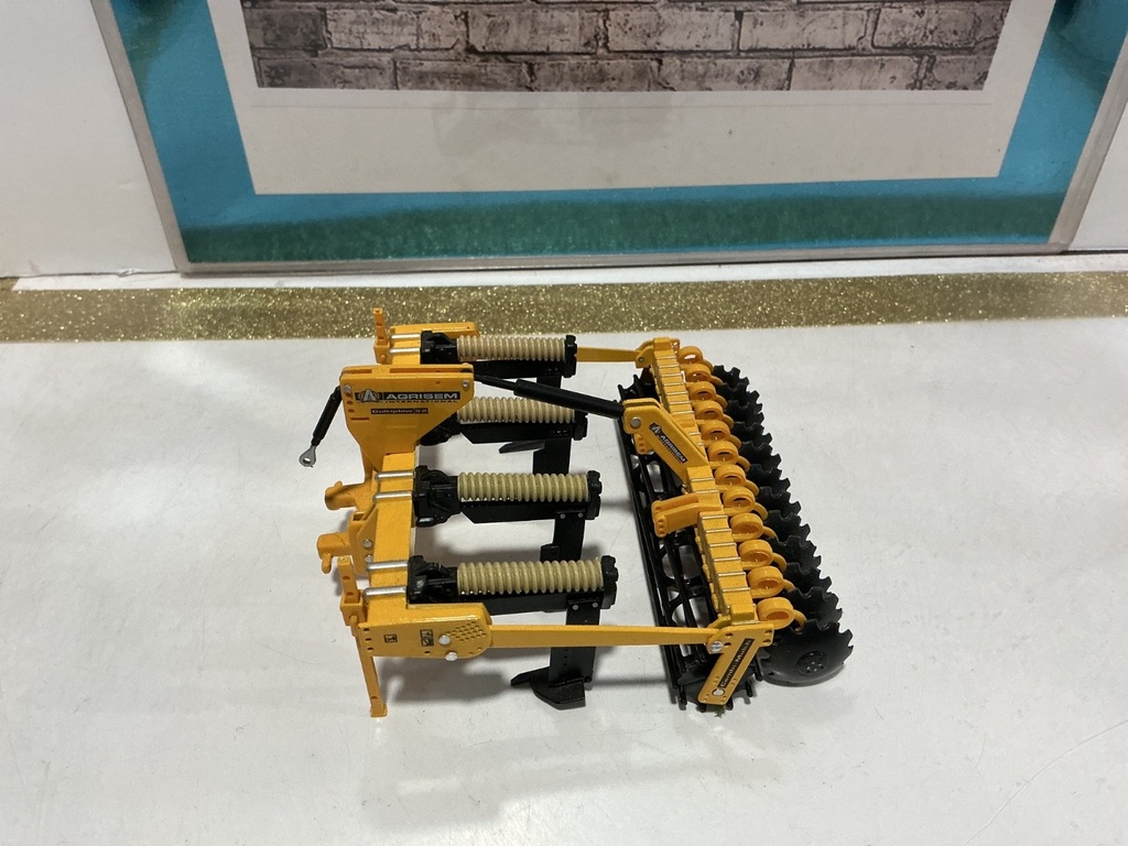 1/32 REPLICAGRI AQRISEM CULTIPLOW 52 PLOW PISC HARROW image