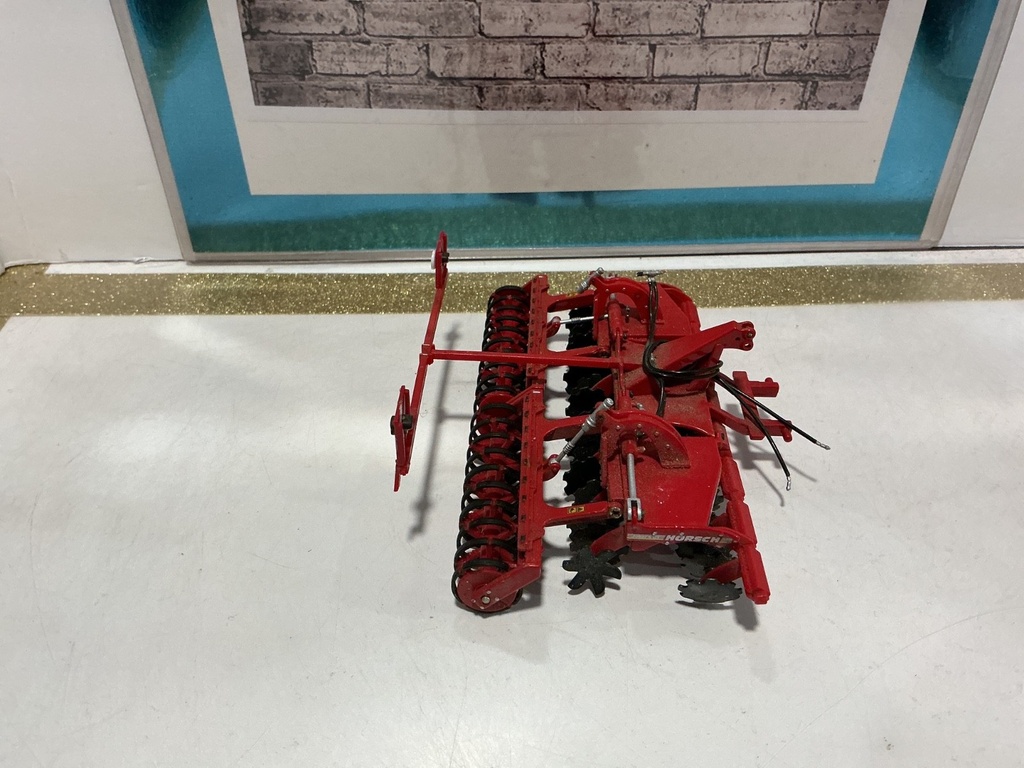 1/32 UNIVERSAL HOBBIES HORSCH JOKER PISC HARROW image