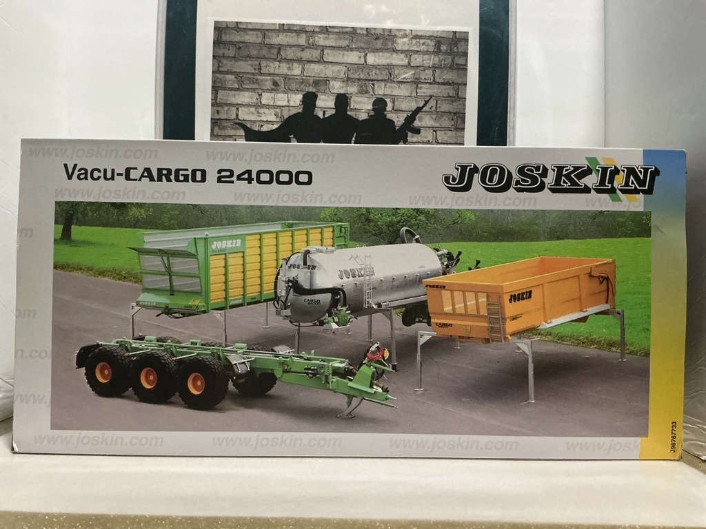 1/32 JOSKIN VACU - CARGO 2400 image