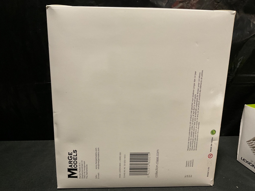 1:32 MARGE MODELS CLAAS LEXICON 6900  LIMITED EDITION image