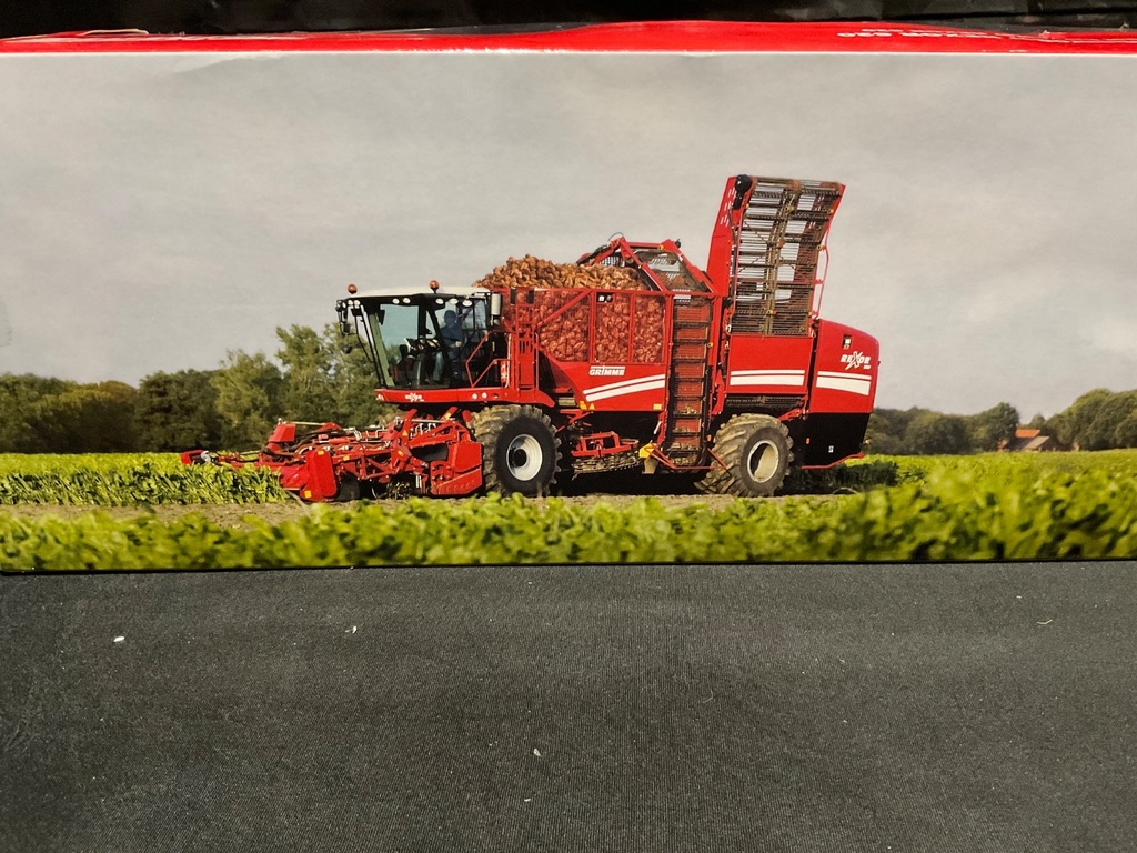 1:32 ROS MODELS GRIMME REXOR 620 BEET HARVESTER  “New Store Display Unit” image