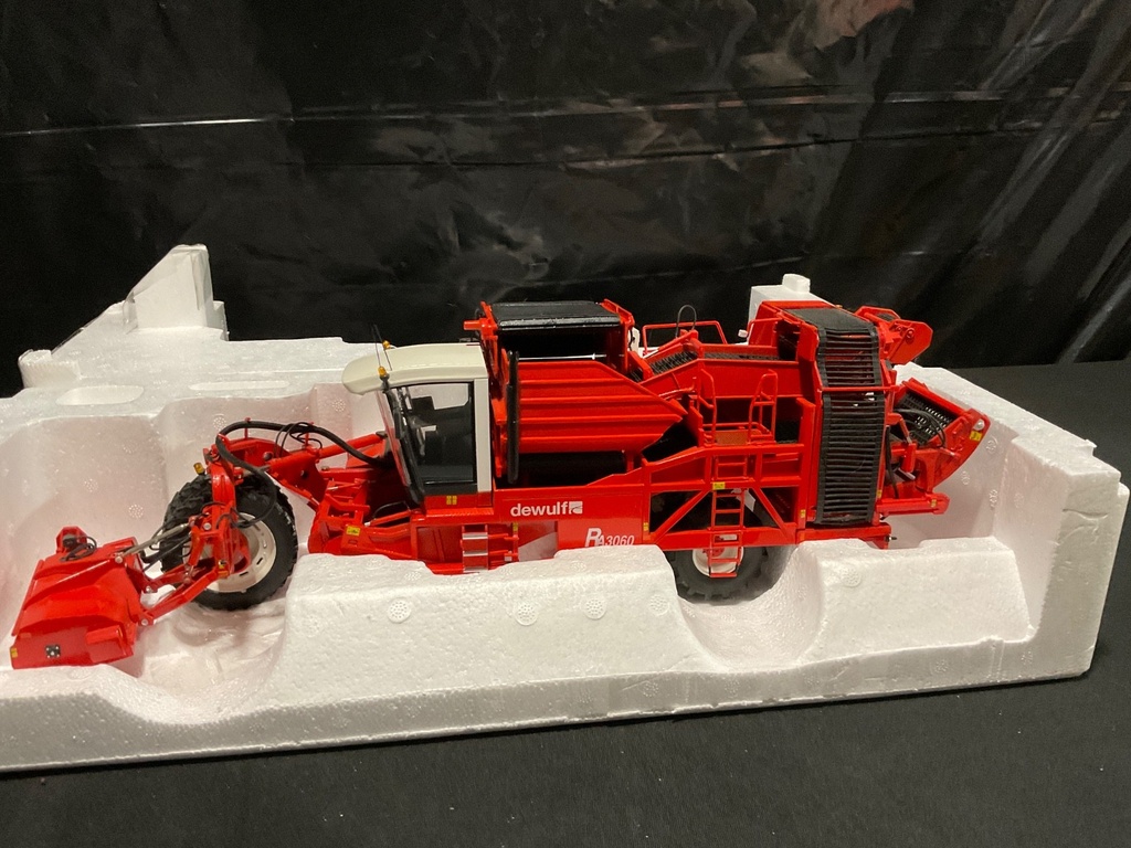 1:32 ROS MODELS DEWULF RS3060 2 ROW POTATO HARVESTER  “New Store Display Unit” image